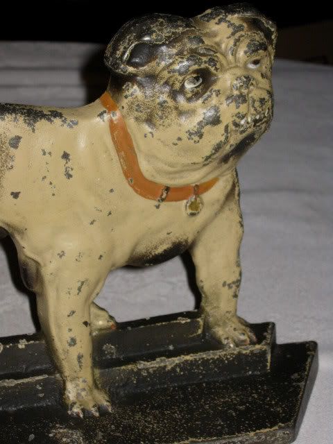 cast iron bulldog statue