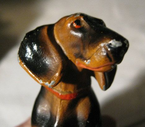 weiner dog sculpture