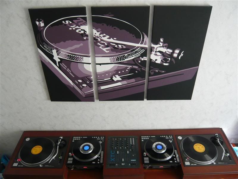 http://i955.photobucket.com/albums/ae33/kroko71/totalCustom.jpg