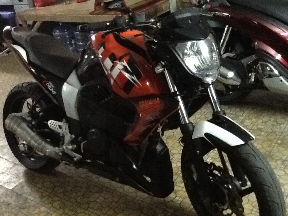 Bán Xe Yamaha Fz mới dọn long lanh