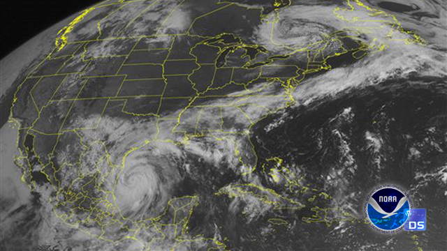 Hurricane Alex threatens Mexico, Texas coasts