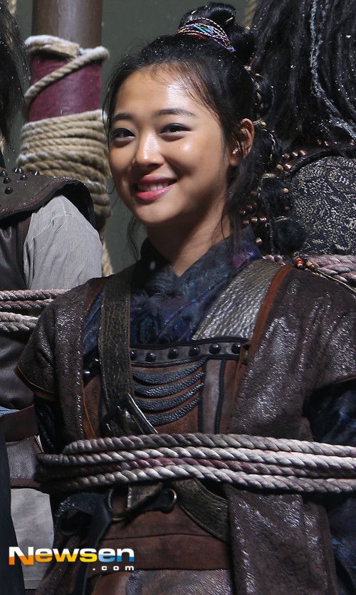  photo GsT7Aro_zps69c23325.jpg